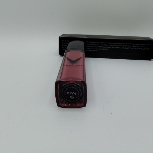V Kosmetik Liquid Velvet Lipstick Bubbly Pink Nude Longwear Full Size NIB - Picture 2 of 2